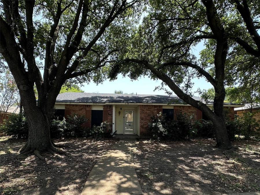 Property photo for 3138 Tres Logos Lane, Dallas, TX