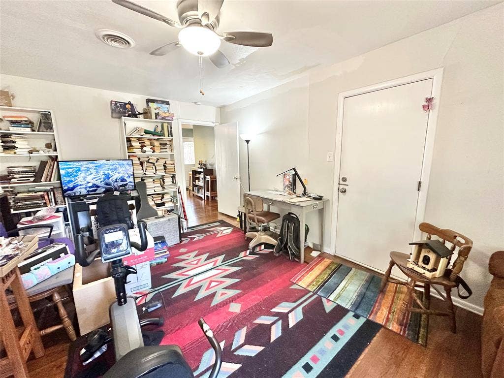 1317 Linden Drive, Denton, TX 76201 1317 Linden Drive, Denton, TX 76201