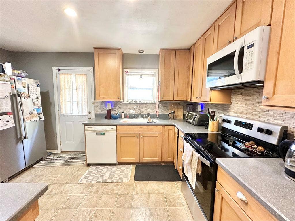 1317 Linden Drive, Denton, TX 76201 1317 Linden Drive, Denton, TX 76201
