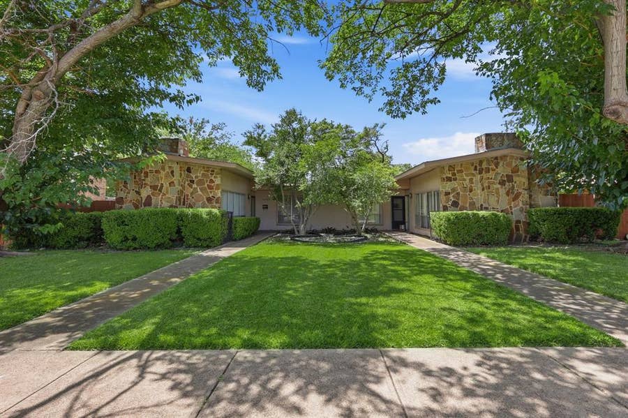 Property photo for 13422 Blossomheath Lane, Dallas, TX