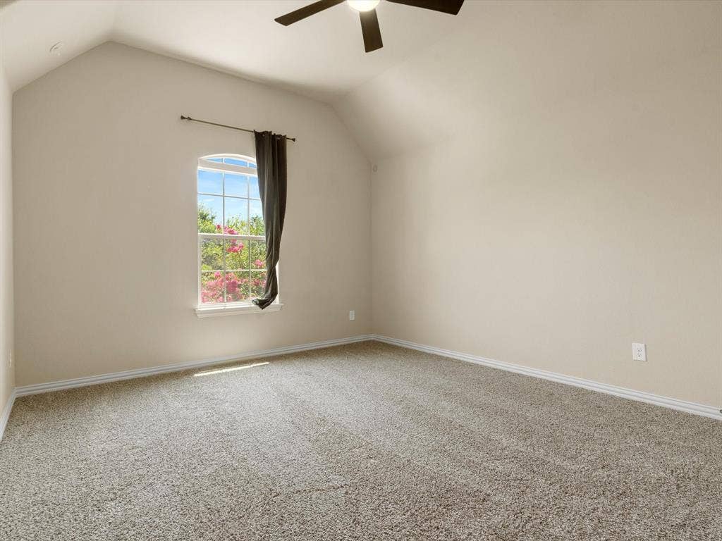 2703 Navarro Trail, Euless, TX 76039 Spacious room, neutral plush carpet, second floor