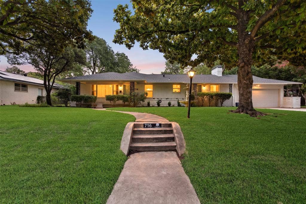 716 Mayrant Drive, Dallas, TX 75224