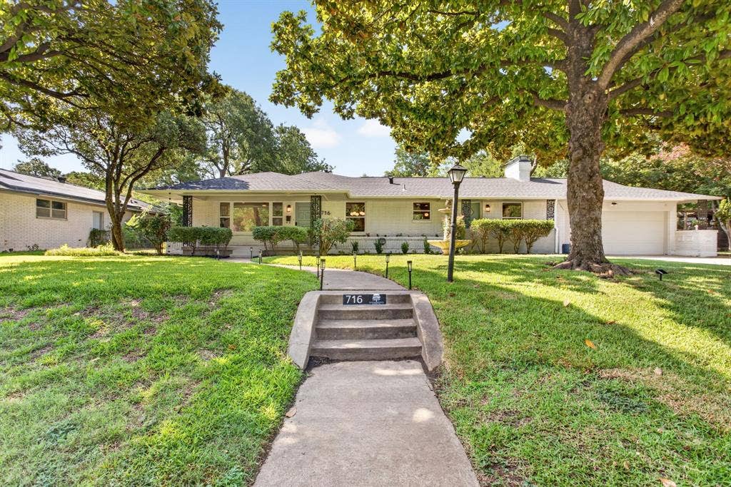 716 Mayrant Drive, Dallas, TX 75224