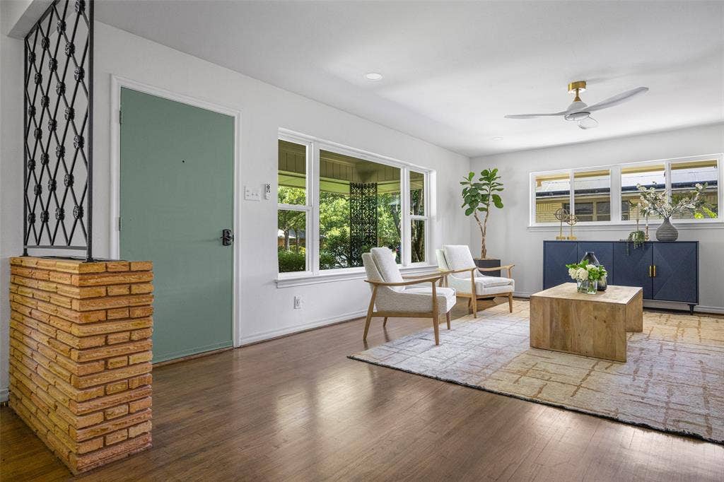 716 Mayrant Drive, Dallas, TX 75224