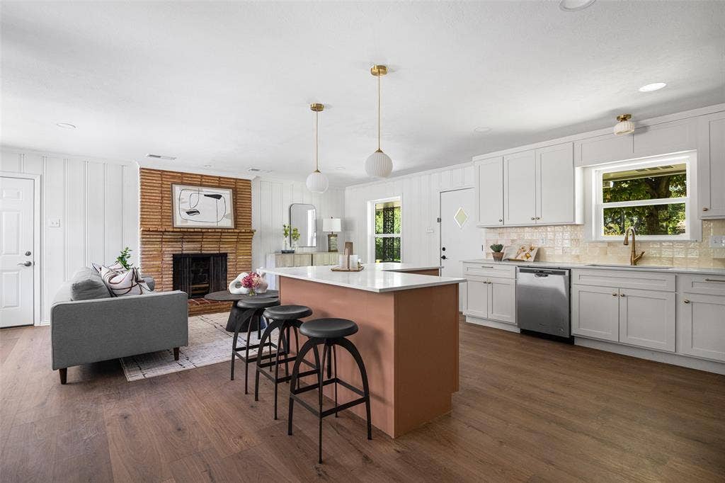 716 Mayrant Drive, Dallas, TX 75224