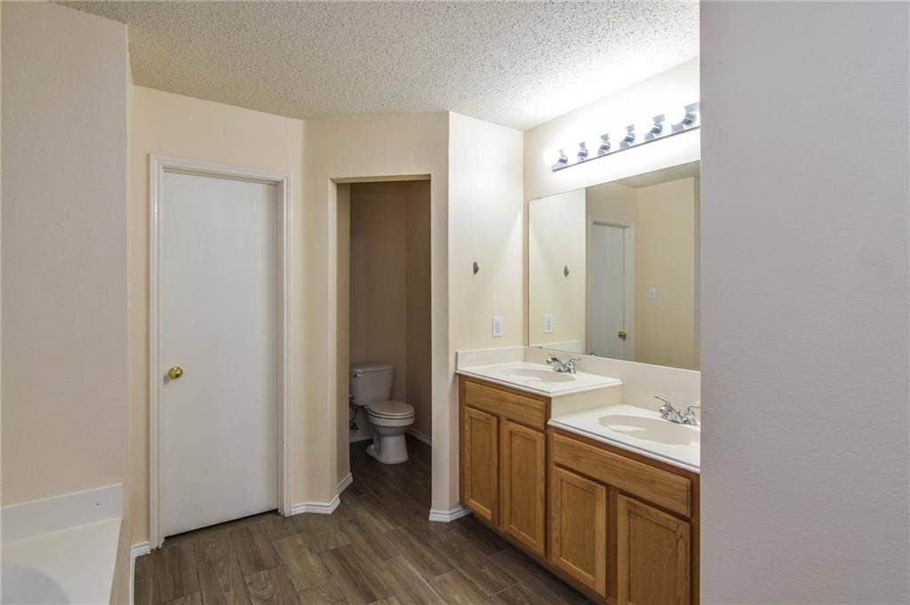 5505 Cedar Elm Drive, McKinney, TX 75070 5505 Cedar Elm Drive, McKinney, TX 75070