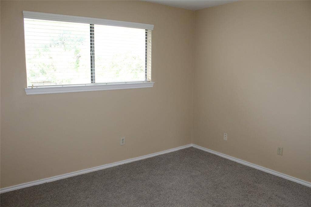 4037 Leon Drive, Plano, TX 75074 4037 Leon Drive, Plano, TX 75074