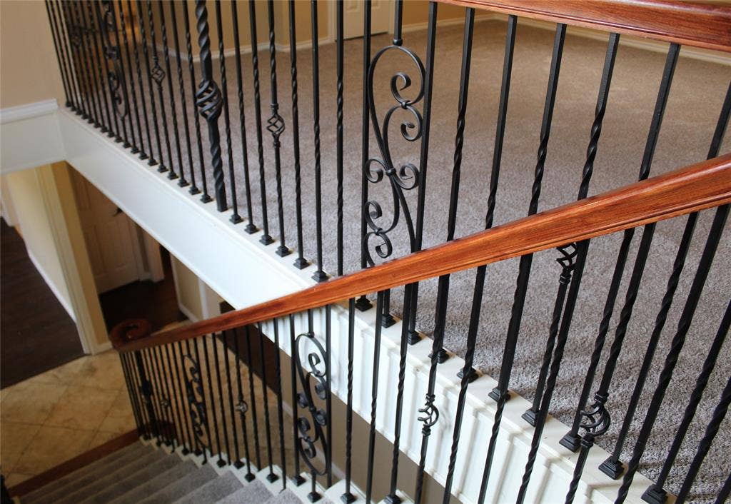 4037 Leon Drive, Plano, TX 75074 4037 Leon Drive, Plano, TX 75074