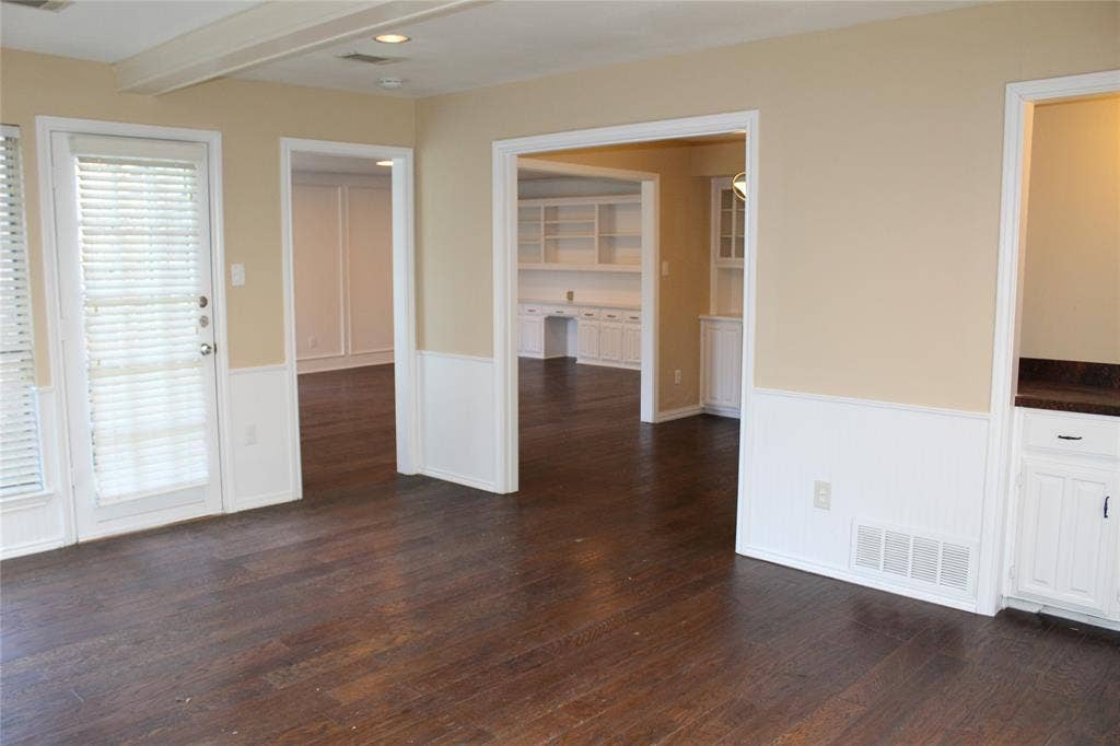 4037 Leon Drive, Plano, TX 75074 4037 Leon Drive, Plano, TX 75074