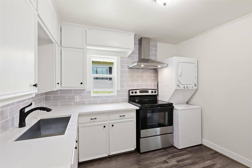 707 W Water Street, Weatherford, TX 76086 707 W Water Street, Weatherford, TX 76086