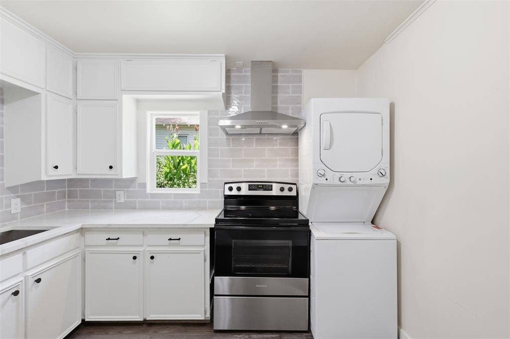 707 W Water Street, Weatherford, TX 76086 707 W Water Street, Weatherford, TX 76086