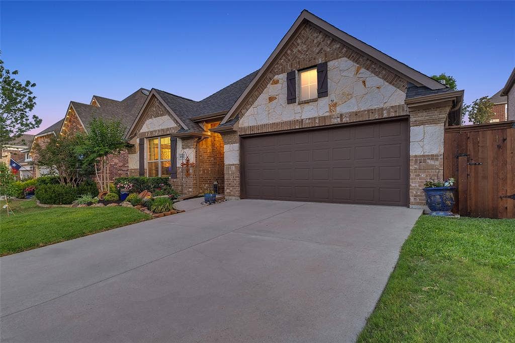 4512 Seventeen Lakes Court, Fort Worth, TX 76262 4512 Seventeen Lakes Court, Fort Worth, TX 76262