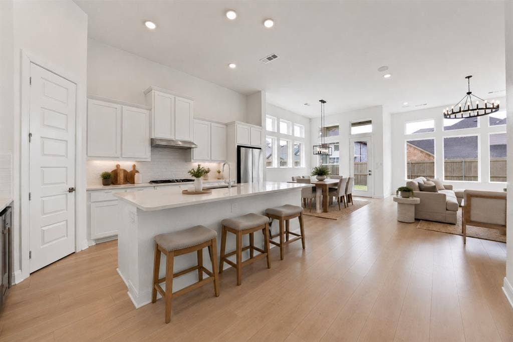 Virtual Staging