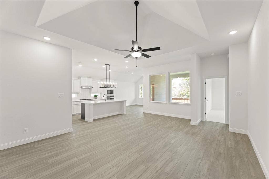 3805 Maize Avenue, Heartland, TX 75114 11. 3805 Maize - Family