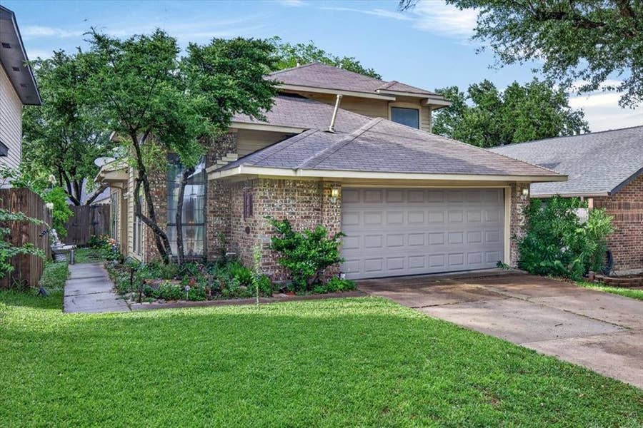 Property photo for 521 Blanco Drive, Mesquite, TX