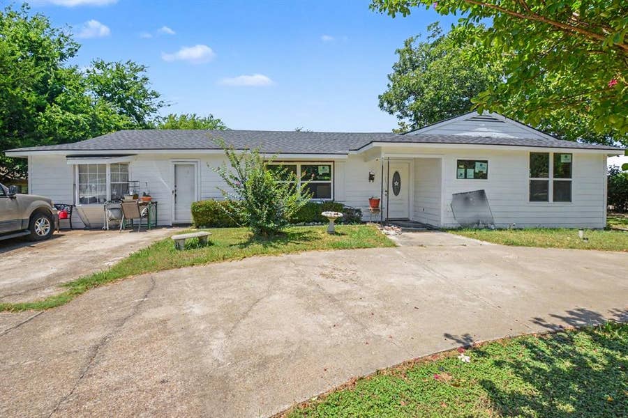 Property photo for 3623 Castle Hills Drive, Dallas, TX