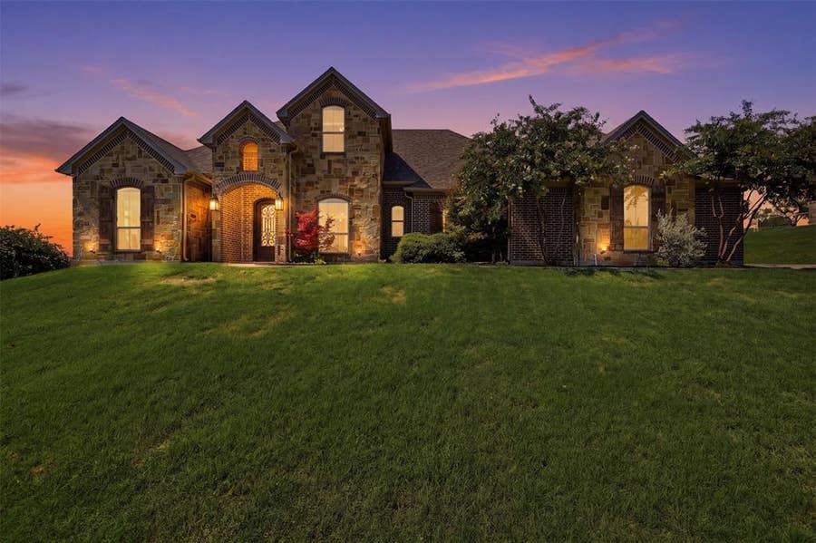 Property photo for 12409 Bella Vino Drive, Fort Worth, TX