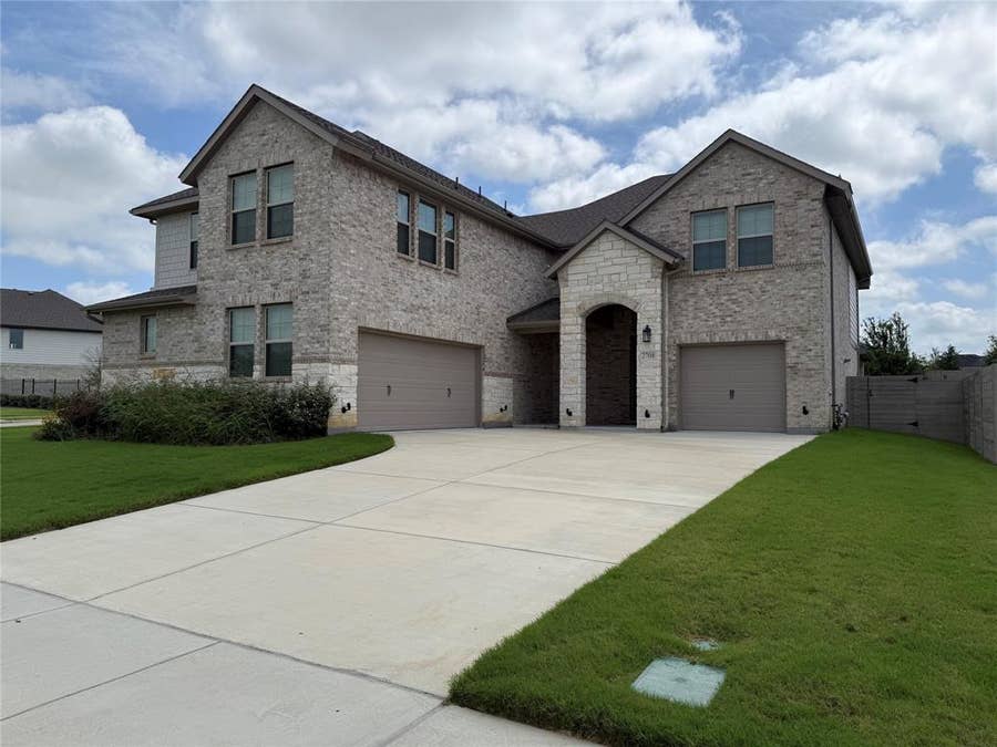 Property photo for 2708 Andesite Road, McKinney, TX