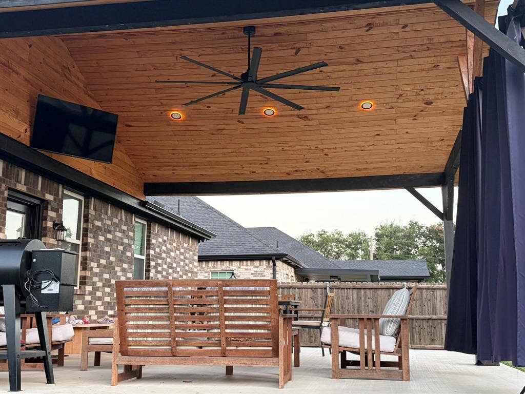 600 Lucas Drive, Athens, TX 75751 Patio terrace