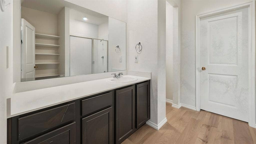 5602 Gannet Place, Crandall, TX 75114 Bathroom