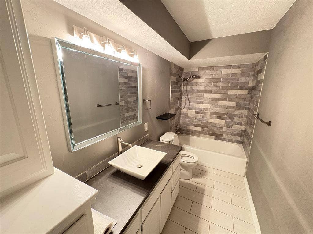 10694 Rose Garden Court, McKinney, TX 75072 10694 Rose Garden Court, McKinney, TX 75072