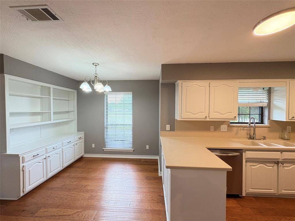 10694 Rose Garden Court, McKinney, TX 75072 10694 Rose Garden Court, McKinney, TX 75072