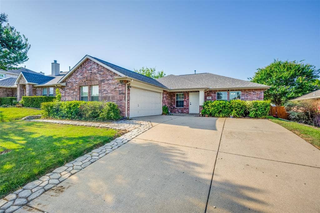 3700 Ocean Drive, Denton, TX 76210