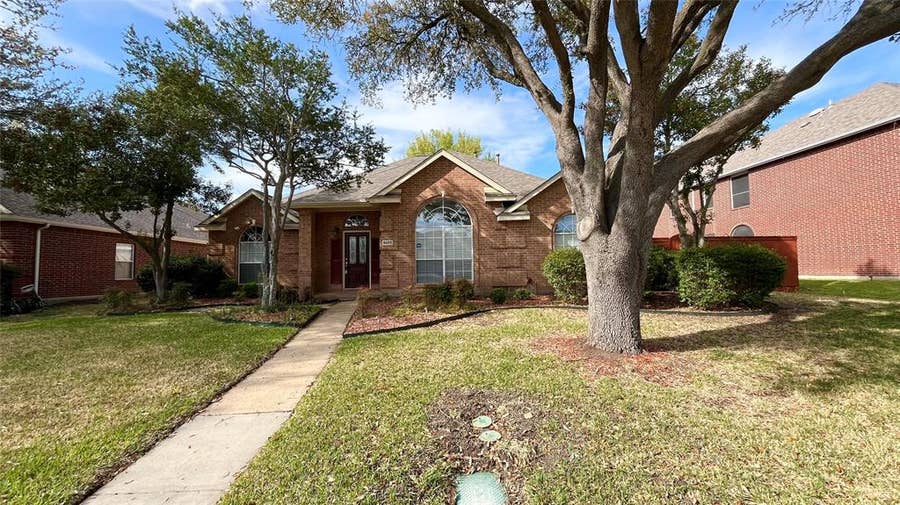 Property photo for 5603 Stonehenge Drive, Richardson, TX