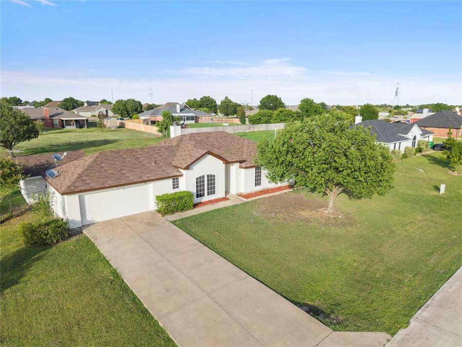 Property photo for 105 Dustin Drive, Fate, TX