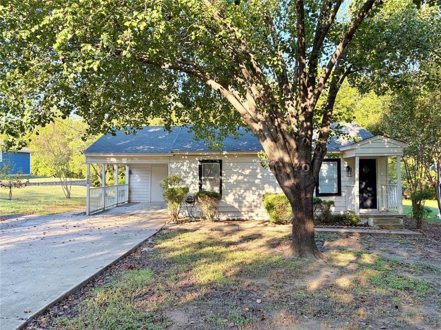 Property photo for 206 Renfro Street, Rockwall, TX