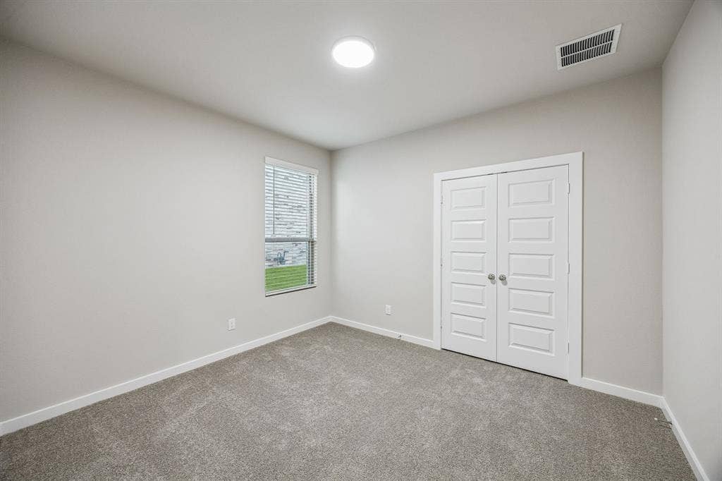 4016 Somerville Drive, Farmersville, TX 75442 Bedroom in the Wimbledon home plan by Trophy Signature Homes – REPRESENTATIVE PHOTO