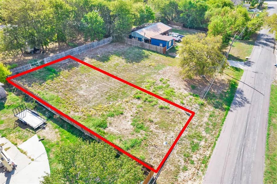 Property photo for 207 Nicole Drive, Rockwall, TX