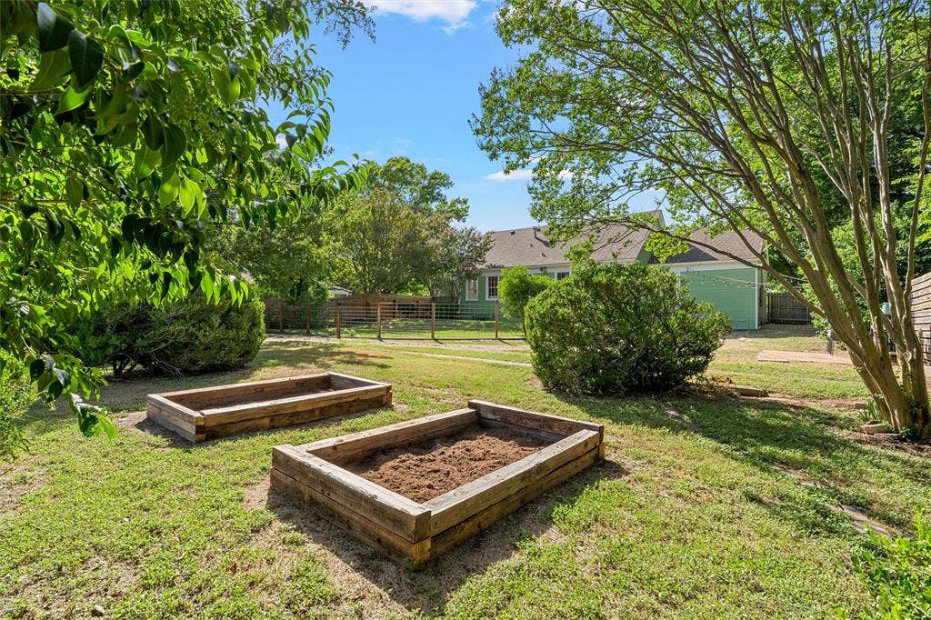 2730 Live Oak Avenue, Waco, TX 76708 2730 Live Oak Avenue, Waco, TX 76708