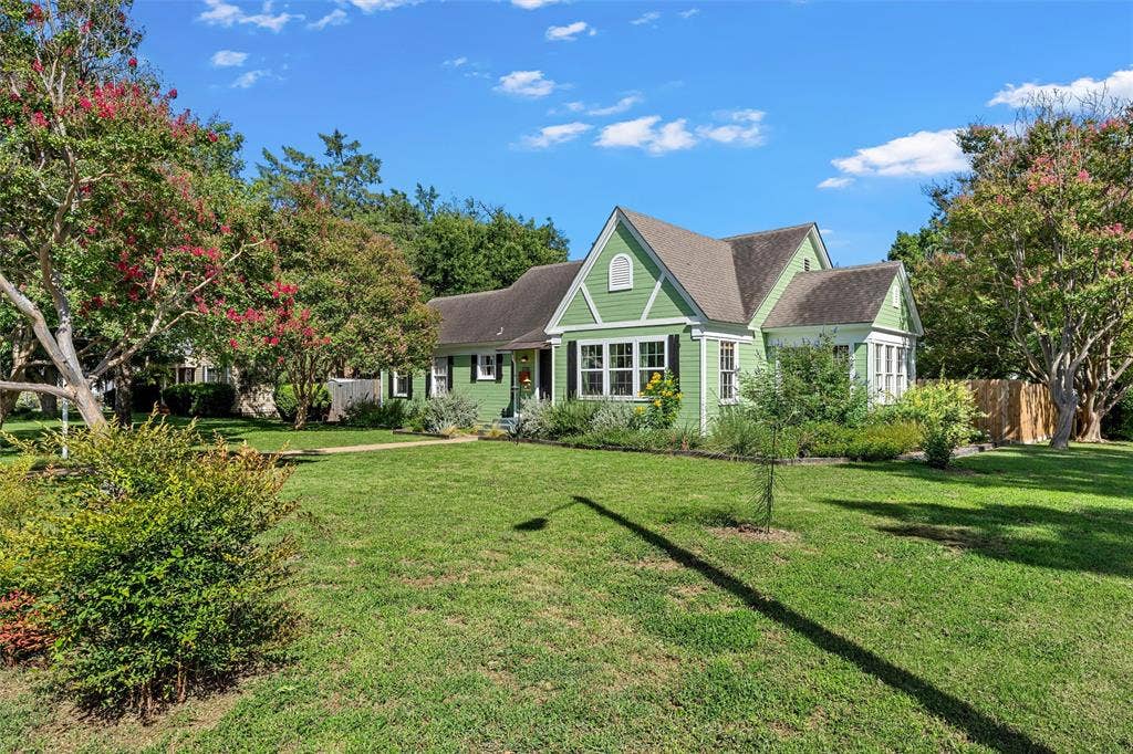 2730 Live Oak Avenue, Waco, TX 76708 2730 Live Oak Avenue, Waco, TX 76708