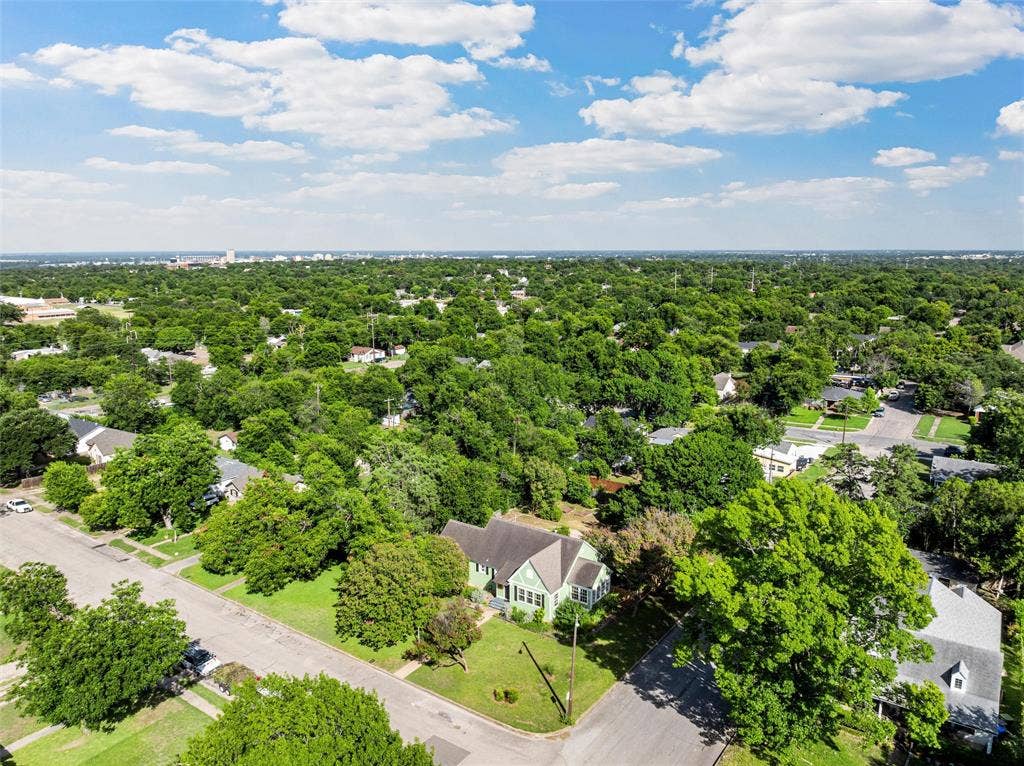 2730 Live Oak Avenue, Waco, TX 76708 2730 Live Oak Avenue, Waco, TX 76708