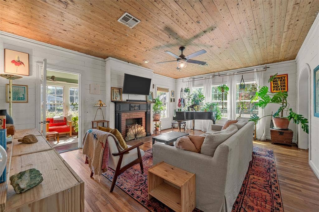 2730 Live Oak Avenue, Waco, TX 76708 2730 Live Oak Avenue, Waco, TX 76708
