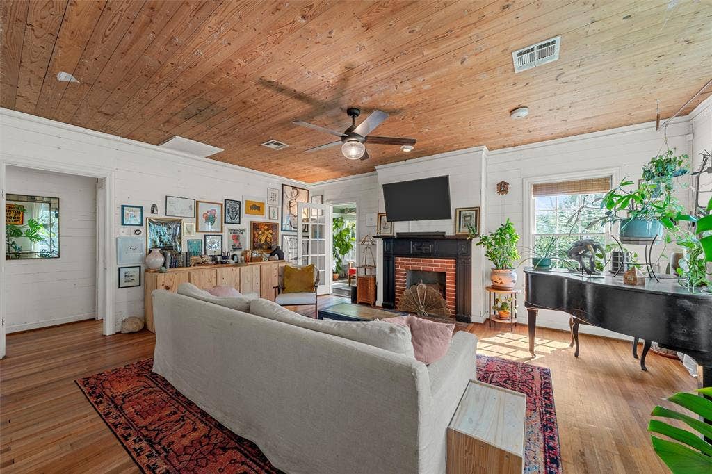 2730 Live Oak Avenue, Waco, TX 76708 2730 Live Oak Avenue, Waco, TX 76708