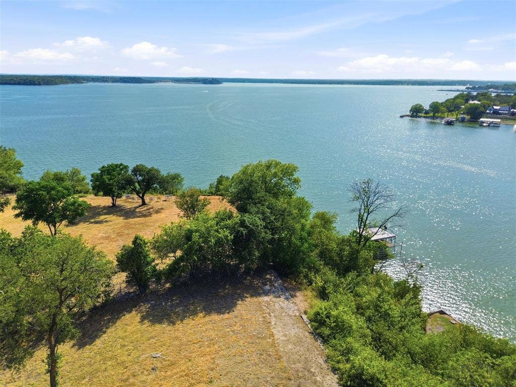 9325 Westview Road, Fort Worth, TX 76179 9325 Westview Road, Fort Worth, TX 76179