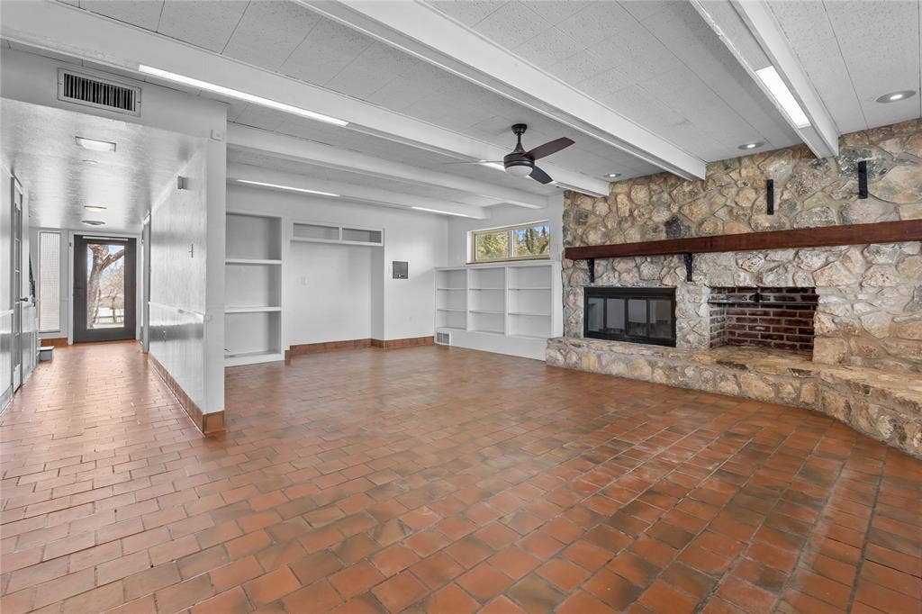 9325 Westview Road, Fort Worth, TX 76179 9325 Westview Road, Fort Worth, TX 76179