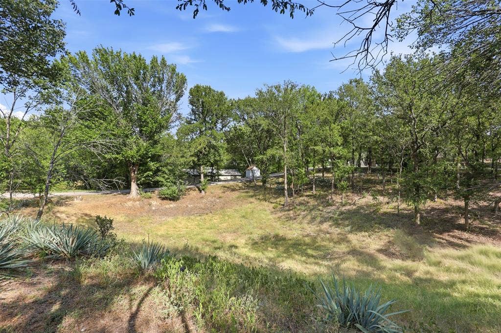 9325 Westview Road, Fort Worth, TX 76179 9325 Westview Road, Fort Worth, TX 76179