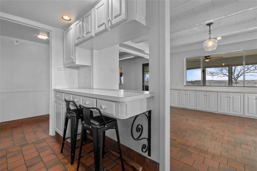 9325 Westview Road, Fort Worth, TX 76179 9325 Westview Road, Fort Worth, TX 76179