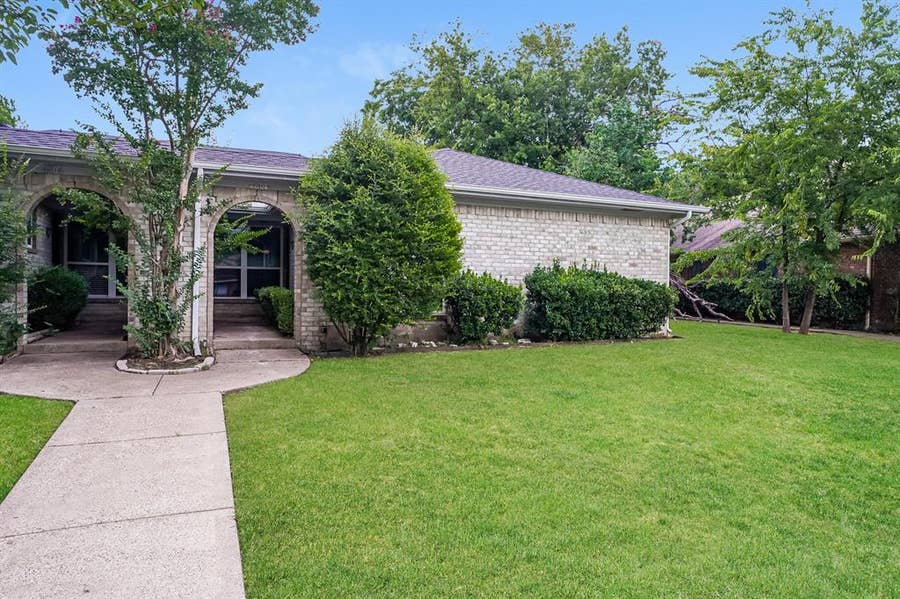Property photo for 4804 Berridge Lane, Dallas, TX