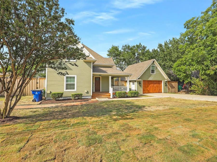 Property photo for 607 W Walnut Street, Celina, TX