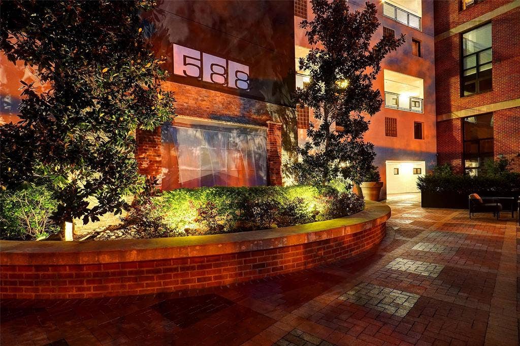 3110 Thomas Avenue, #121, Dallas, TX 75204