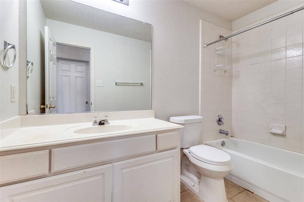 7046 Saint Augustine Drive, Frisco, TX 75033 7046 Saint Augustine Drive, Frisco, TX 75033
