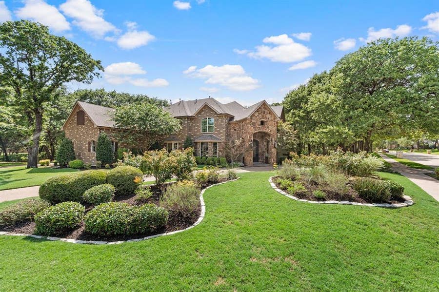 Property photo for 2003 Reserve Court, Flower Mound, TX