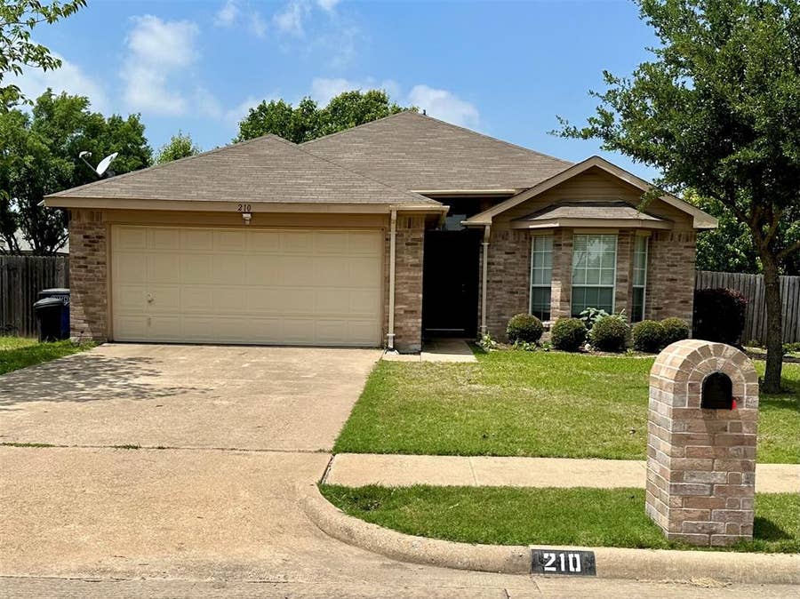 Property photo for 210 Windsor, Forney, TX