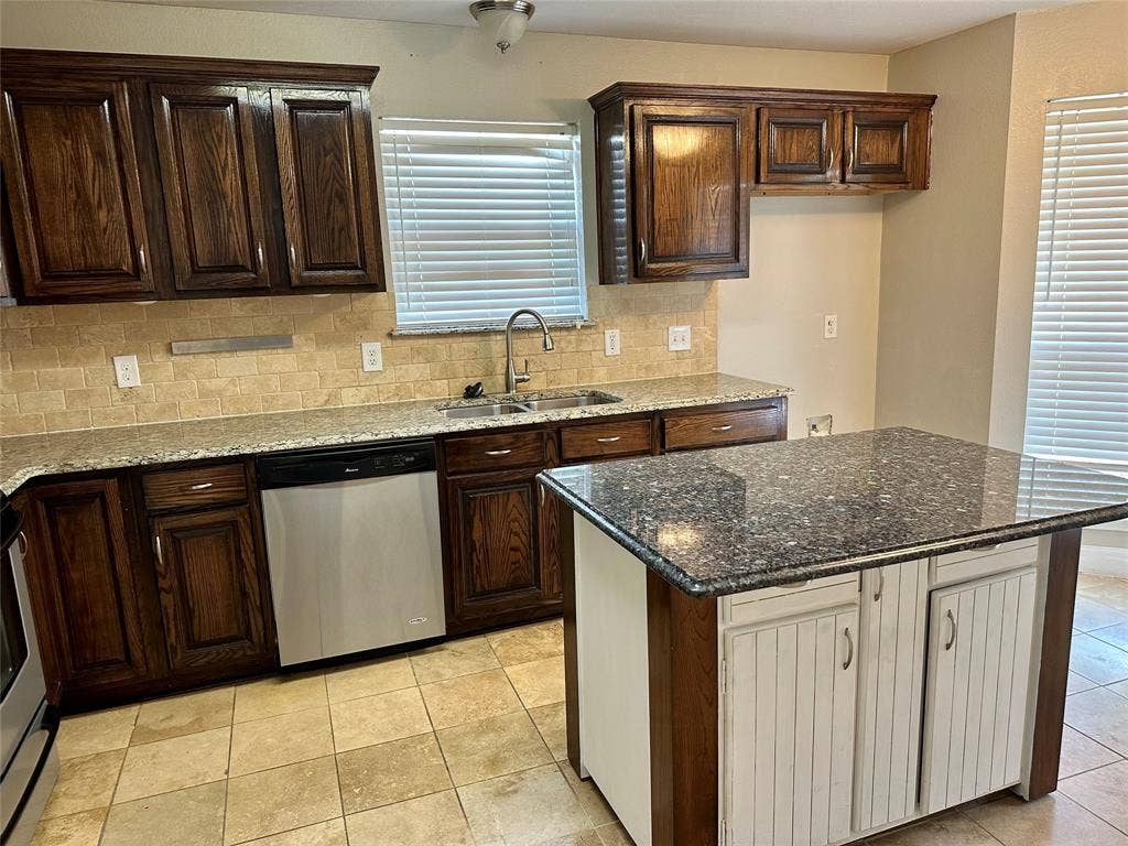 210 Windsor, Forney, TX 75126 210 Windsor, Forney, TX 75126
