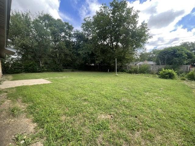 328 Hillside Court, Burleson, TX 76028 328 Hillside Court, Burleson, TX 76028