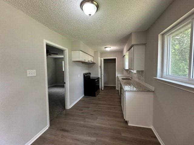 328 Hillside Court, Burleson, TX 76028 328 Hillside Court, Burleson, TX 76028